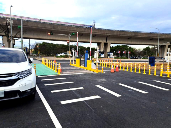 A15 Public Parking Lot