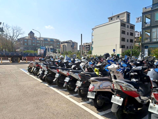 Dafeng Er Public Parking Lot