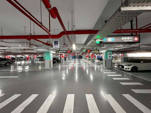 Yanping Park Parking Garage