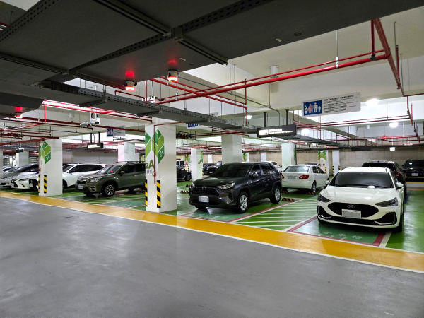 Taichung Central Park Parking Garage
