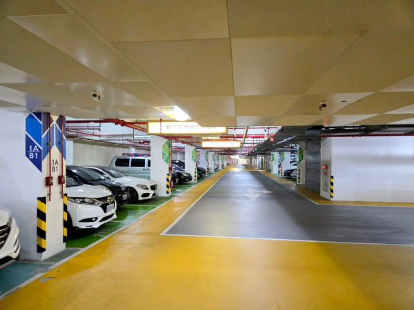 Taichung Central Park Parking Garage
