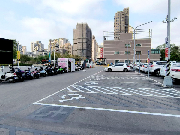 Wenxiu Parking Lot