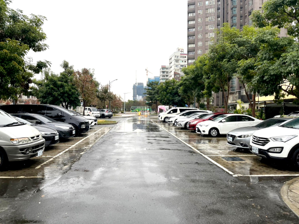 Yonghe Ln. Parking Lot
