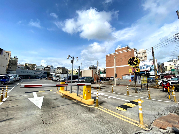 Dajia Guangming Parking Lot