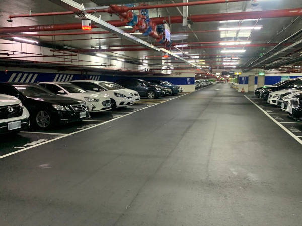 捷運南勢角站停車場