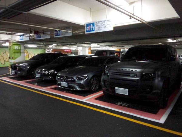 Erchong Park Parking Lot