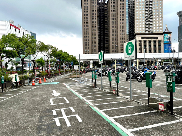 Banqiao Special Zone No. 3 Parking Lot