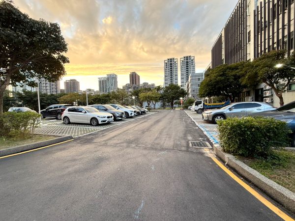 Linkou Administrative Government Campus Parking Lot