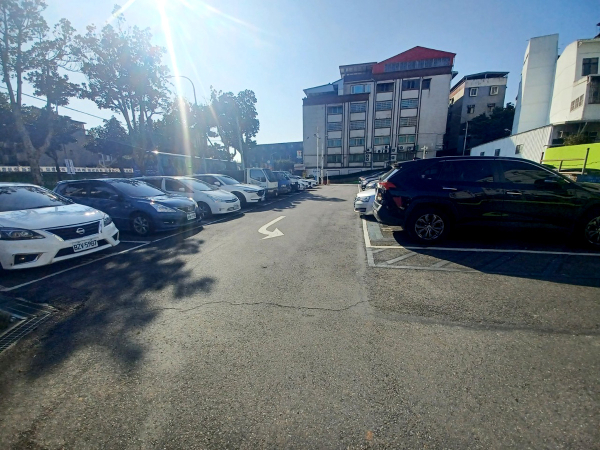 Linkou Ting Lu Parking Lot