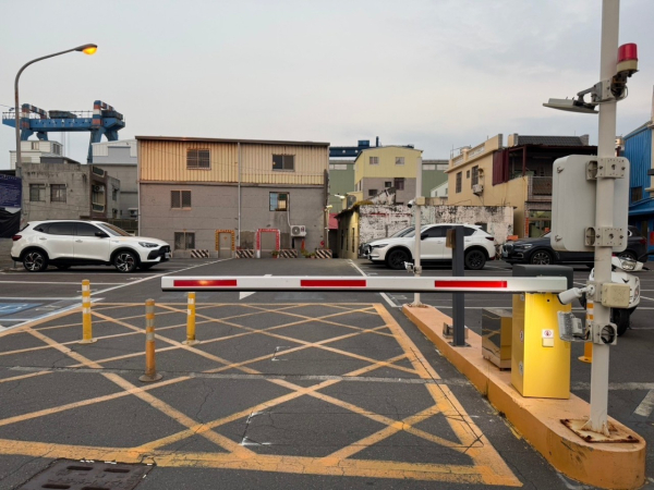 Zhongzhou Parking Lot