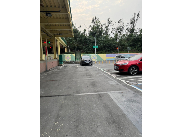 Zhongxing Parking Lot