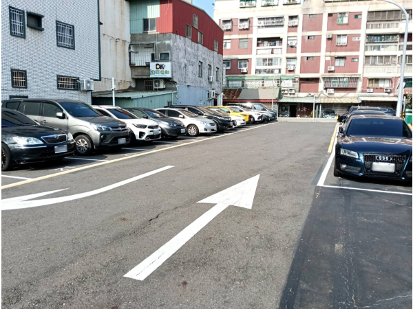 Kaixuan 3rd Rd Parking Lot