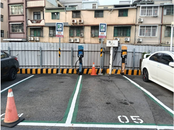 Zhenxing Parking Lot