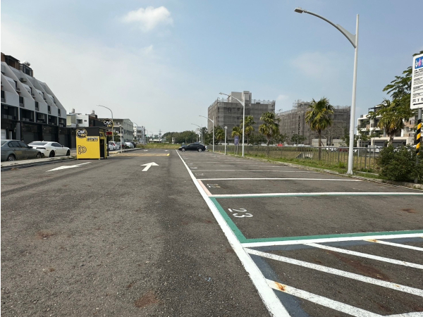 Yanchao Yanbei Parking Lot