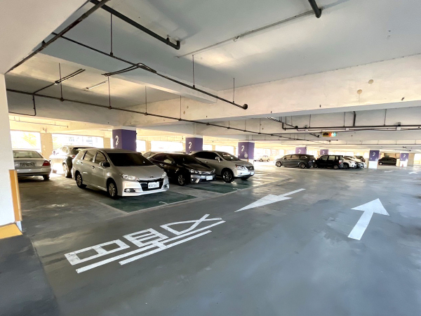 Linyuan Multi-Story Parking Garage