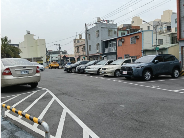 Zhenxian Parking Lot