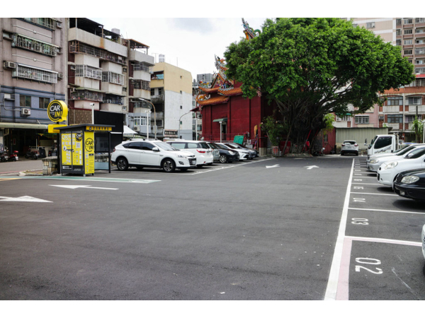 Rueitai Parking Lot