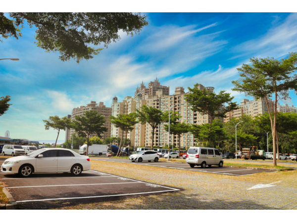 Guanghua Parking Lot