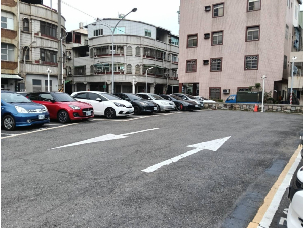 Ruichang Parking Lot